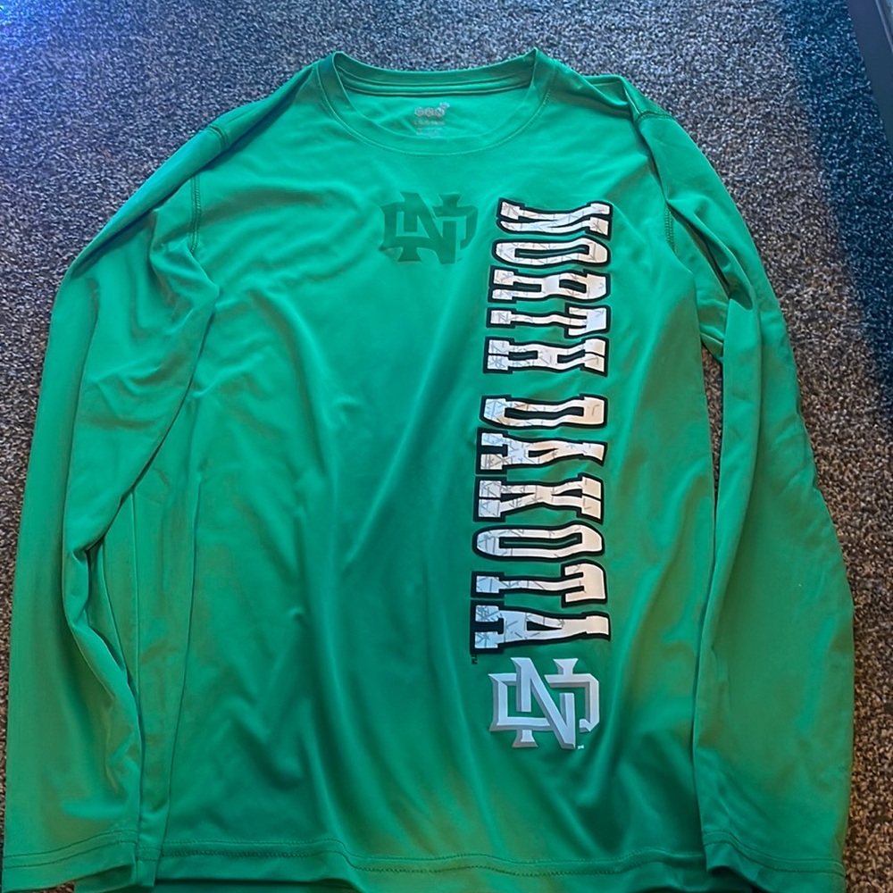 north dakota long sleeve size large
